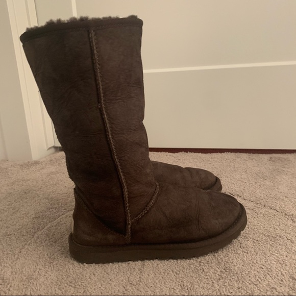 UGG Classic Tall Boots - Picture 4 of 6
